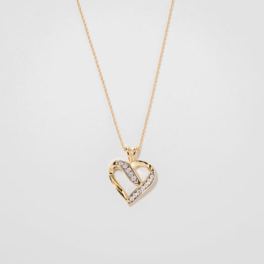 Diamond Cluster Heart Shaped Pendant in 10K Yellow Gold (0.06 ct tw)