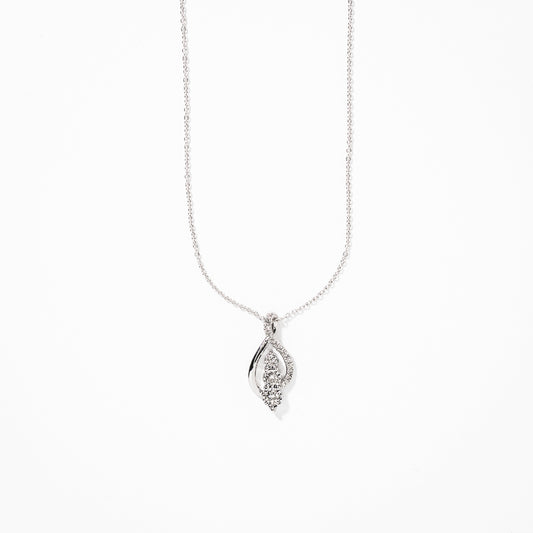 Diamond Cluster Necklace in 10K White Gold (0.20 ct tw)