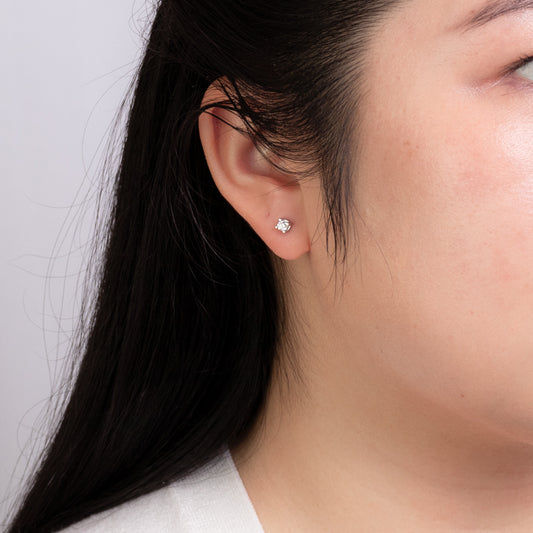 Solitaire Canadian Diamond Stud Earrings in 14K White Gold (0.20 ct tw)