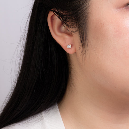 Solitaire Canadian Diamond Stud Earrings in 14K Yellow Gold (0.50 ct tw)