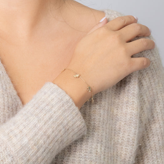 Leaf Charm Bracelet in 10K Yellow Gold