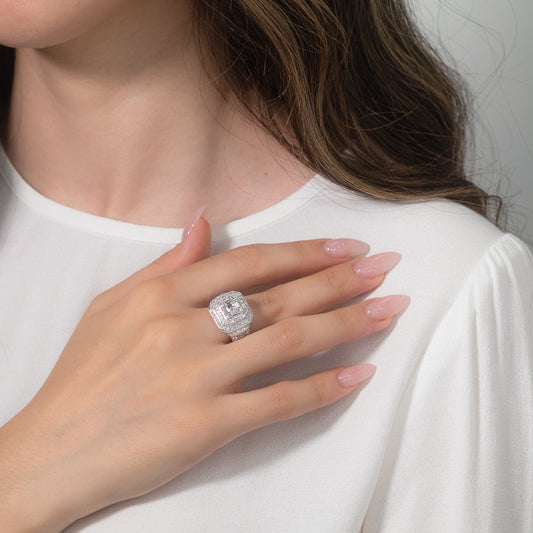 Diamond Cluster Ring in 14K White Gold (2.00 ct tw)