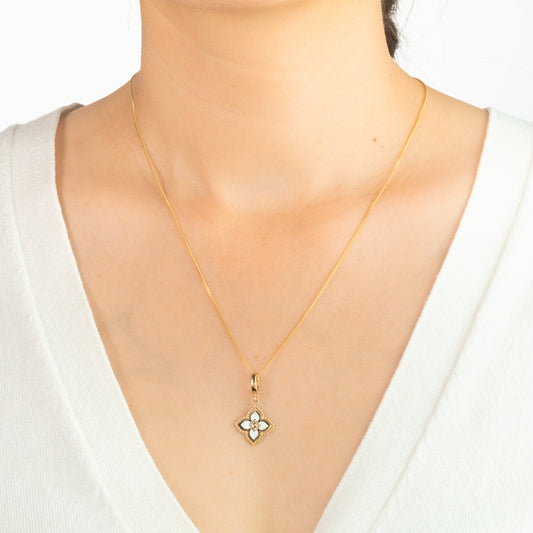 Blossom Rope Edge Flower Pendant in 10K Yellow Gold