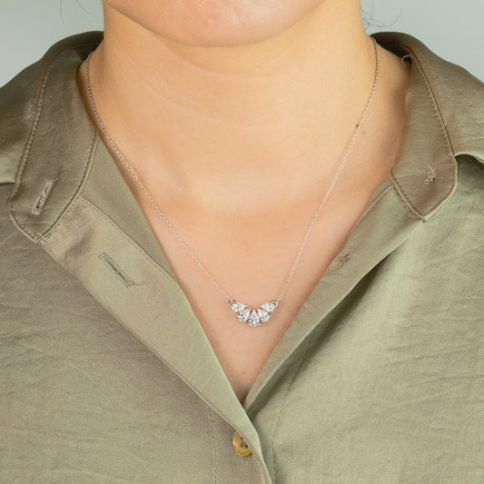 Lab Grown Diamond Cluster Necklace in 10K White Gold (1.00 ct tw)