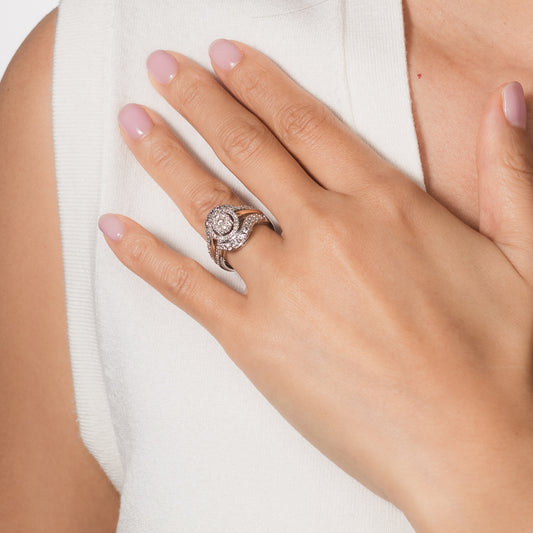 Diamond Cluster Ring in Two-Tone 10K White and Yellow Gold (0.50 ct tw)