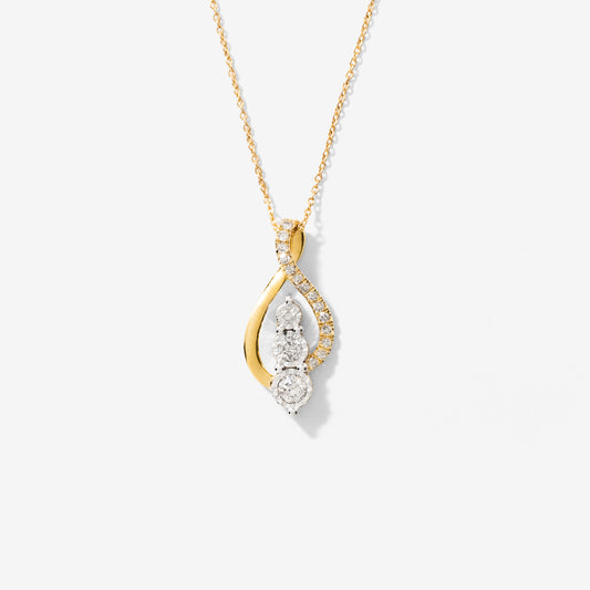 Diamond Cluster Necklace in 10K Yellow Gold (0.20 ct tw)