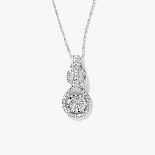 Diamond Cluster Necklace in 10K White Gold (0.31 ct tw)